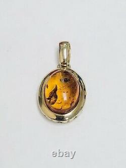 10k Solid Yellow Gold 16 mm Oval Baltic Amber Pendant 1.25