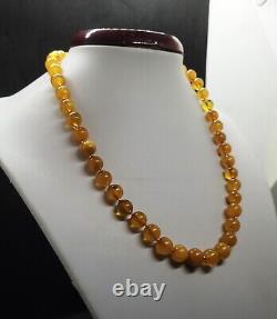 22.98g Antique Butterscotch Swirl Egg Yolk Baltic Amber Graduated Bead Necklace