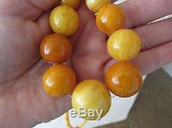 ANTIQUE VINTAGE NATURAL BALTIC AMBER STONE YELLOWithEGG YOLK NECKLACE 66.8 GRAMS