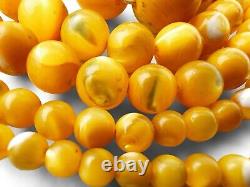 Antique Natural Butterscotch Egg Yolk Baltic Amber Beaded Necklace 49g. 31