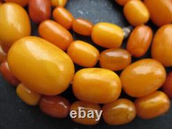 Antique Natural Butterscotch Egg Yolk Baltic Amber Beads Necklace 23.4g