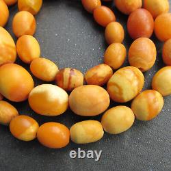 Antique Natural Butterscotch Egg Yolk Baltic Amber Beads Necklace 31g