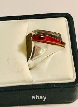 Fine Sculptural Modernist Lapponia Finland Silver and Amber Ring, 2001, 11.8g