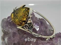 Nice! Sterling Silver Hinged Bangle Bracelet w Huge Baltic Amber