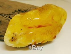 Stone Natural Baltic Amber Carved By Hand 31,4g Butterscotch White Vintage A-110