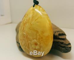Stone Natural Baltic Amber Carved Flowers 31,4g Butterscotch White Vintage D-050