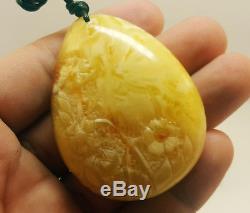 Stone Natural Baltic Amber Carved Flowers 31,4g Butterscotch White Vintage D-050