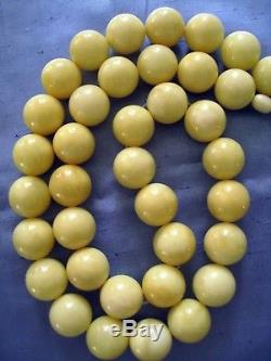 VINTAGE NATURAL, UNALTERED LARGE ROYAL WHITE BALTIC AMBER BEAD NECKLACE 104.5gr