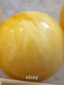 Vintage Egg Yolk Butterscotch Genuine Amber Bead Necklace 38 grmes
