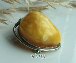 Vintage Natural Egg Yolk Baltic Amber Brooch Pin 10.1 grams Chicken Fat Yellow
