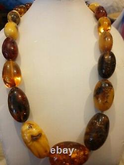 Vintage real butterscotch amber necklace 83 grmes